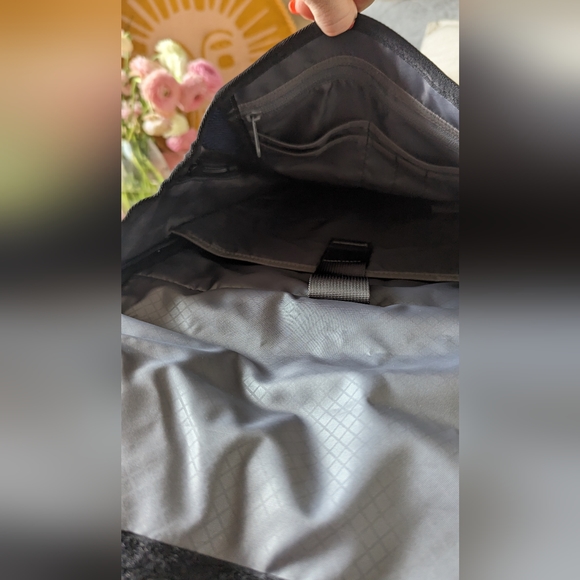 Navy Limited Edition Timbuk2 Traveler's Backpack - Picture 7 of 14